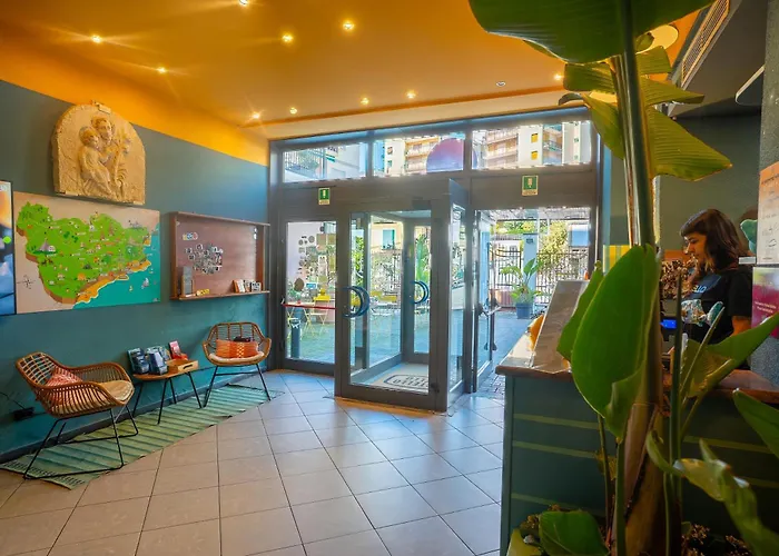 Hotel con piscina a Finale Ligure