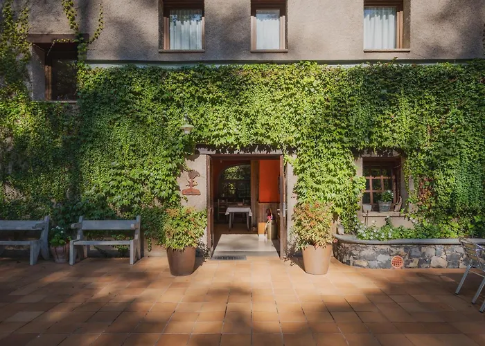 Hoteles con Piscina en Olot