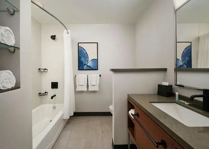 Courtyard By Marriott San Luis Obispo Hotel