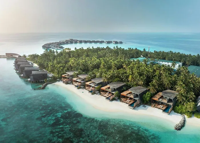The St. Regis Maldives Vommuli Resort Hulhudheli