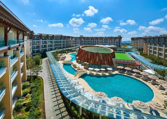 Marriott Jeju Shinhwa World Hotel