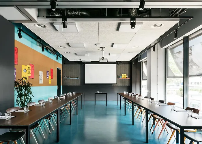 The Social Hub Amsterdam West 4 Star