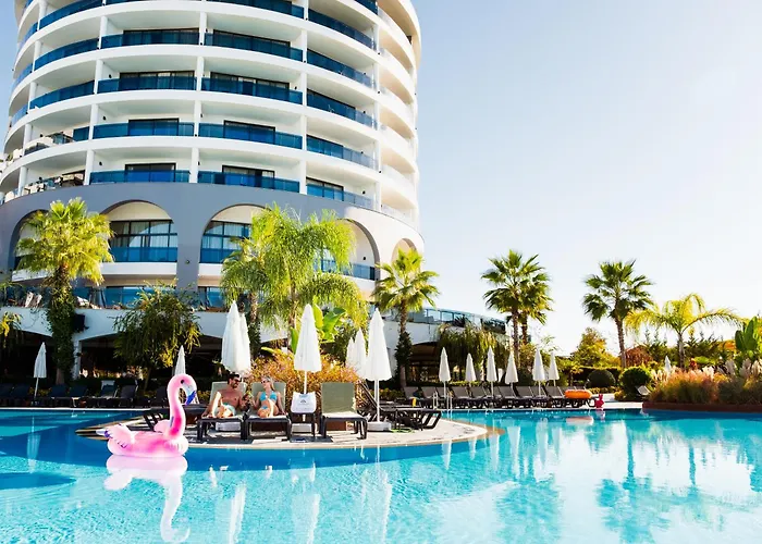 Alarcha s & Resort