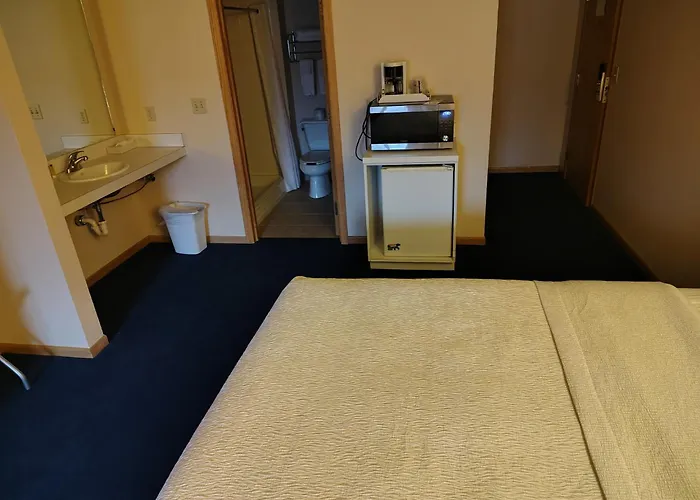 Western Executive Inn