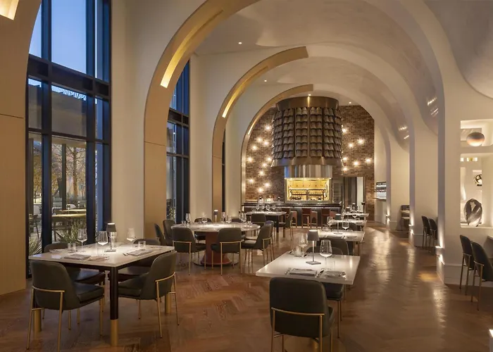Monarch San Antonio, Curio Collection By Hilton