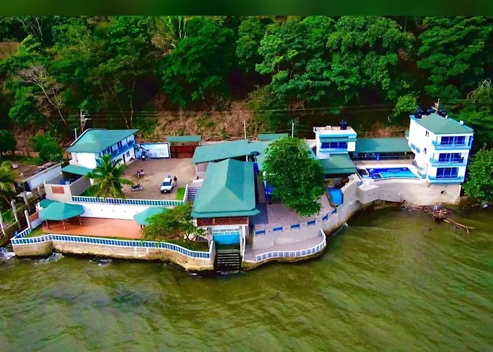 Cabañas Puerto Coral