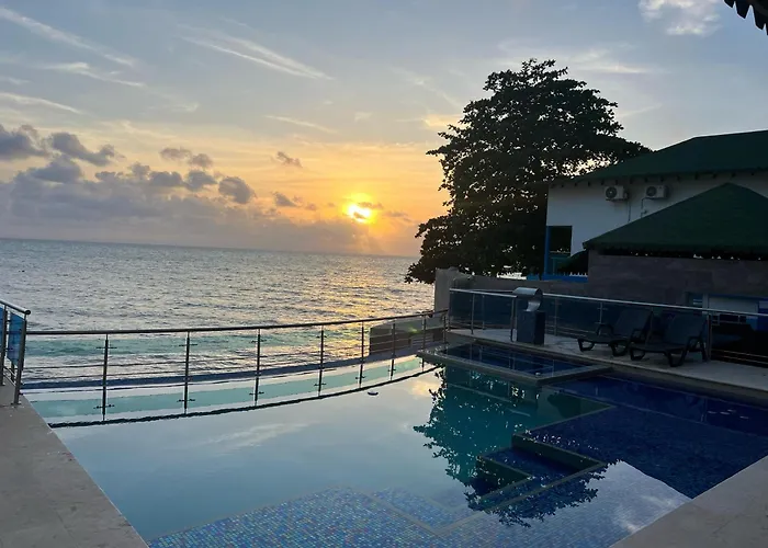 Hoteles con Piscina en Necoclí