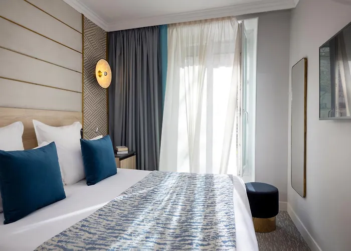 Hotel Nude Paris - Color Vision