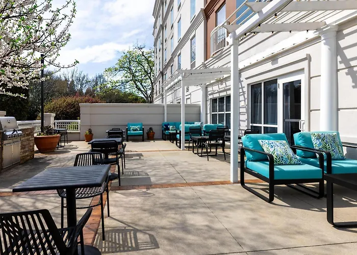 Lawrenceville Hotels With Pool