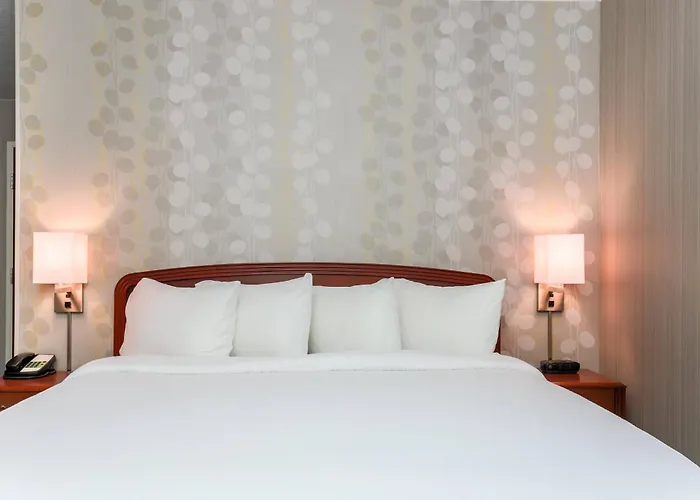 Courtyard By Marriott Roseville Galleria Mall/Creekside Ridge Drive