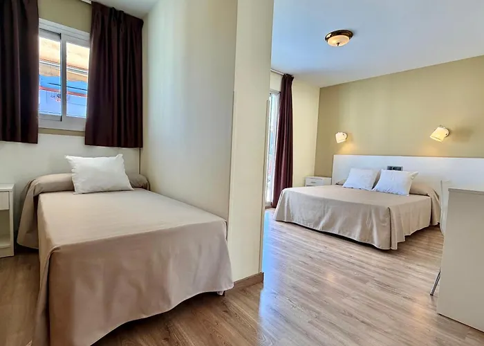 Hotel Celymar
