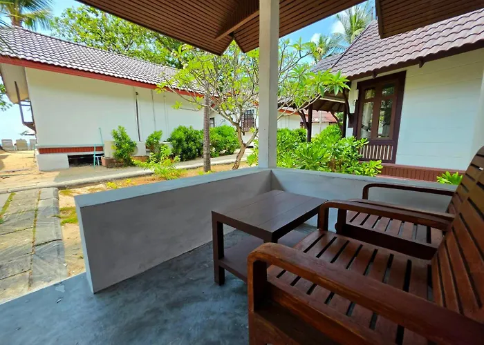 First Bungalow Beach Resort Chaweng Beach