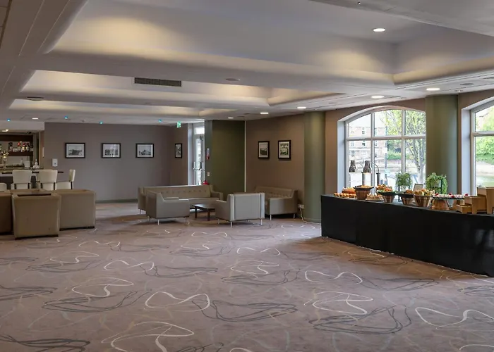Holiday Inn Ellesmere Port/Cheshire Oaks By Ihg