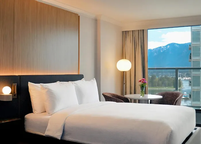 Pinnacle Hotel Harbourfront