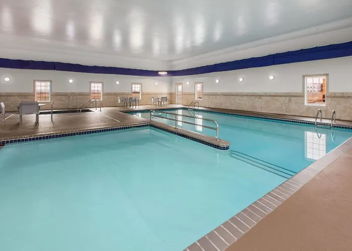 La Quinta Inn & Suites By Wyndham Minot