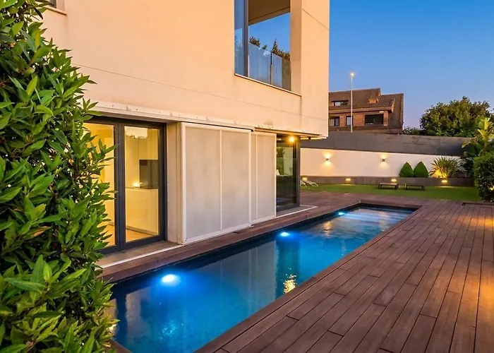 Villa Sunset Barcelona Diseno Vista Impresionante Alta Capacidad Para Disfrutar En Familia Y Amigos