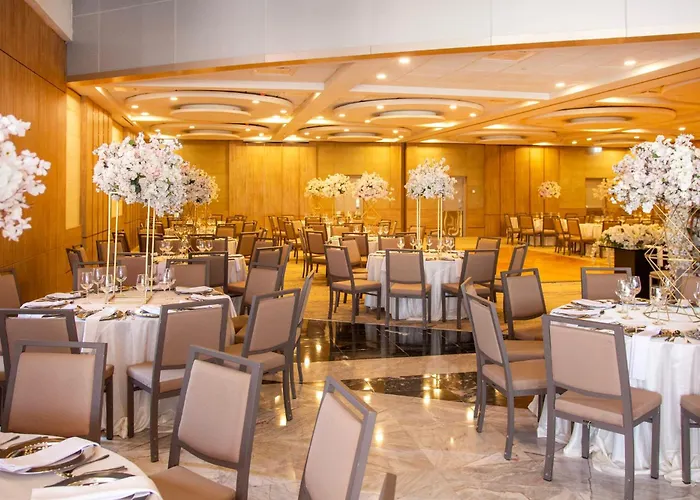Holiday Inn Monterrey-Parque Fundidora, an IHG Hotel