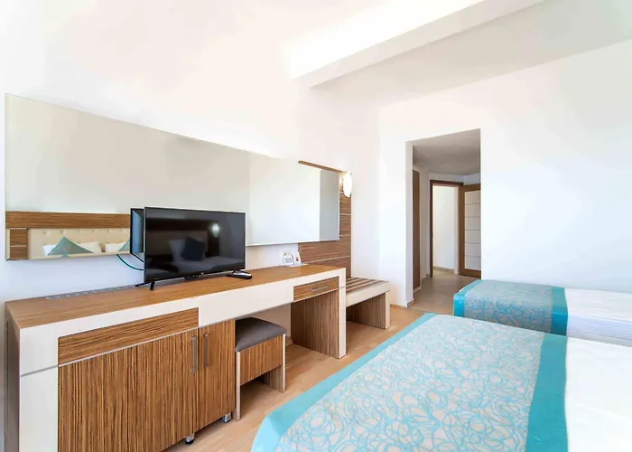 Blue Diamond Alya Hotel