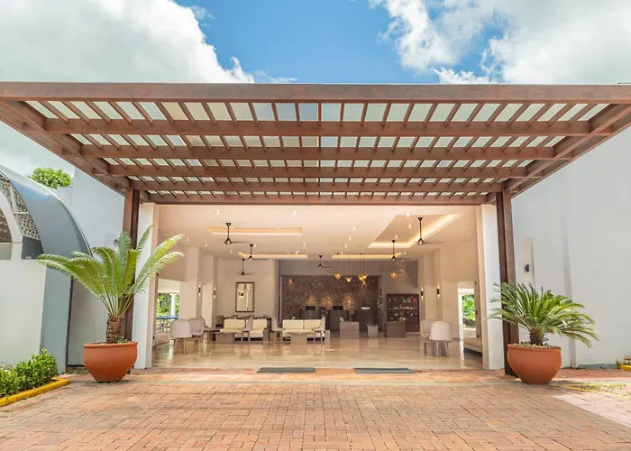 GHL Hotel Club el Puente