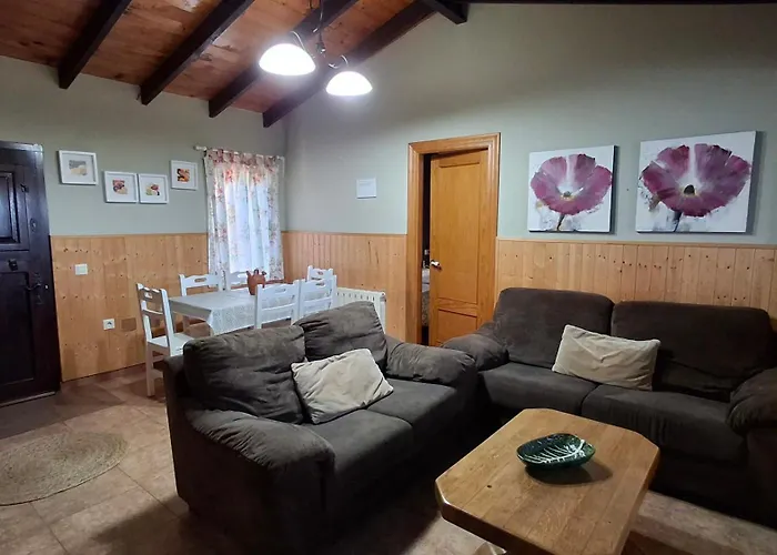 Complejo rural Alhelí - Apartamentos y habitaciones Valdredo