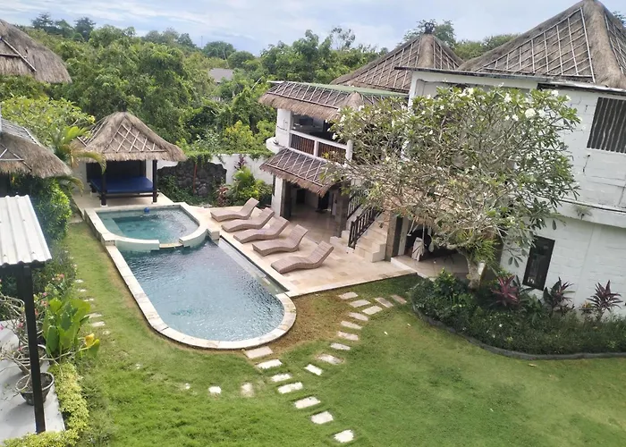 Hill Dance Bali American Hotel