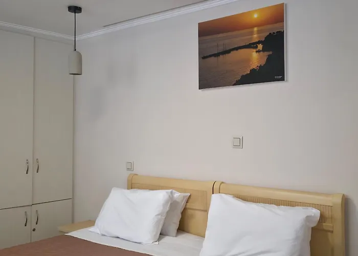 Hotel Adonis