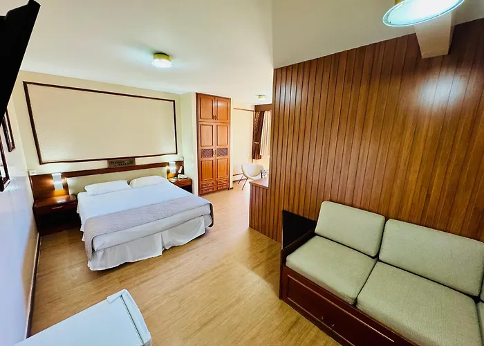Lira Hotel