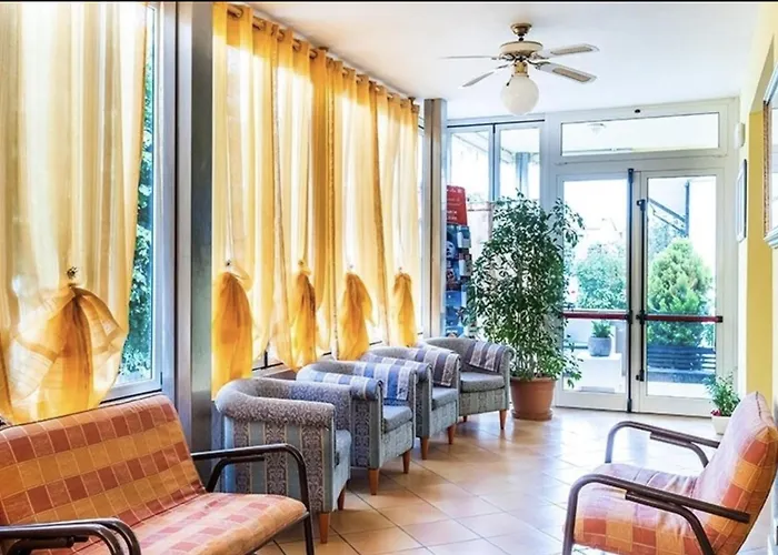 Hotel Cesari