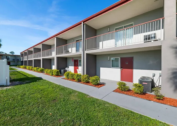 Quality Suites Wildwood - The Villages