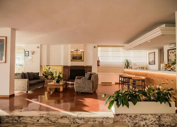 Hotel Sina Astor
