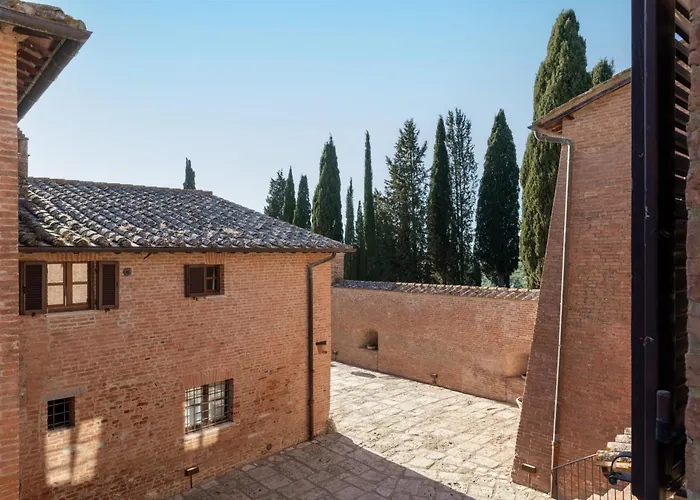 Castello di Leonina