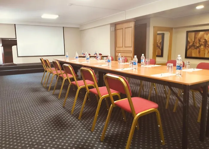 Suites Del Bosque Hotel
