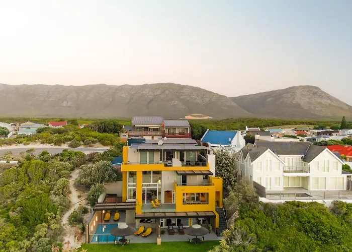 Crayfish Lodge Sea & Country Guest House