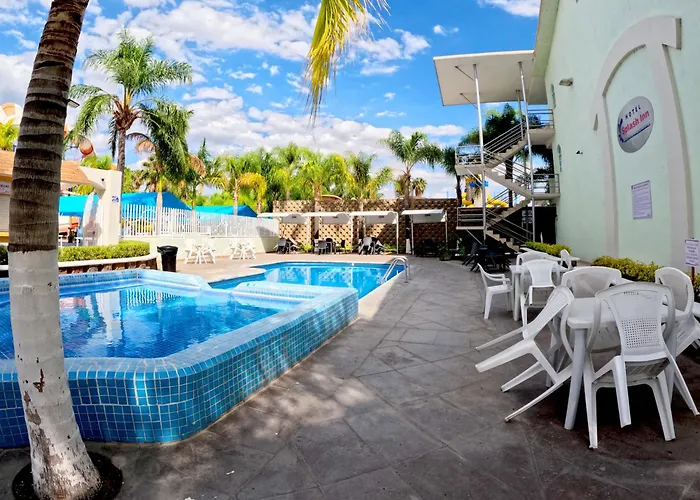 Hotel Splash Inn Silao