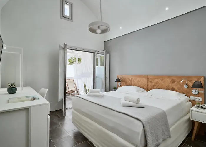 Meltemi Excelsior Suites