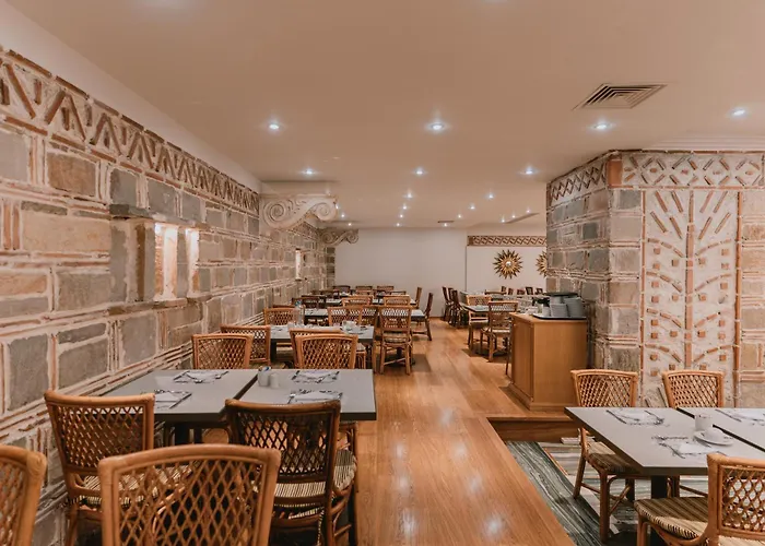 Divani Caravel