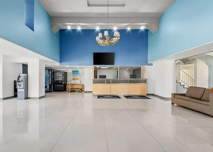 Days Inn By Wyndham Anaheim