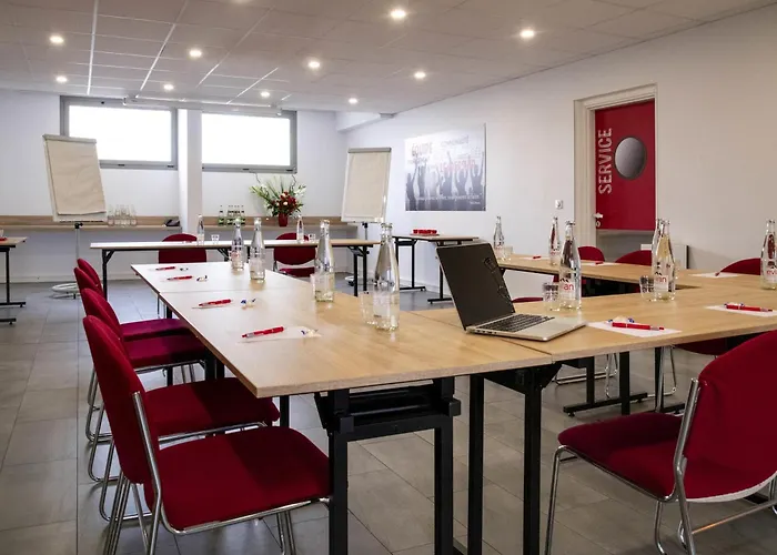 IBIS Cannes Mouans Sartoux parking gratuit