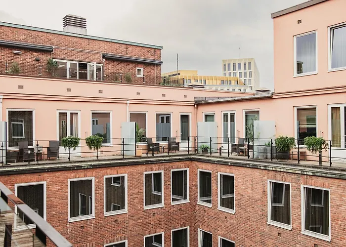 Home Hotel Folketeateret