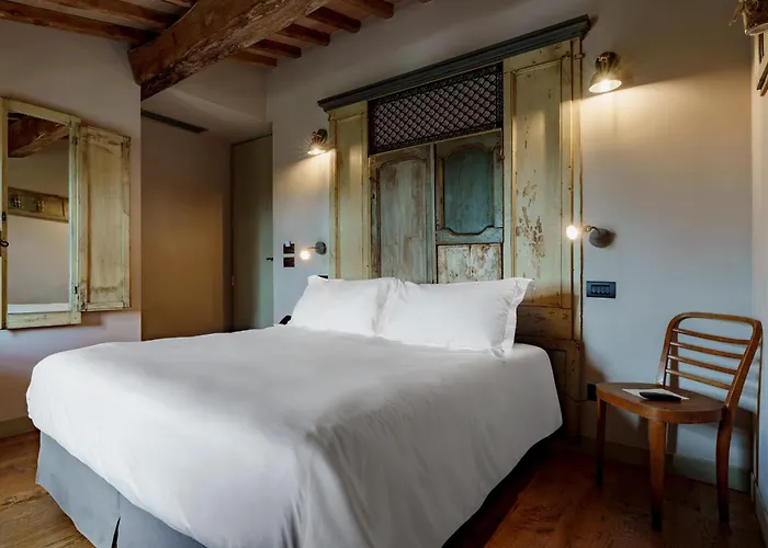 Hotel con piscina a Assisi
