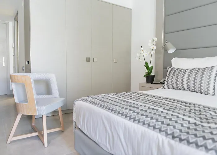 Glaros Beach Hotel
