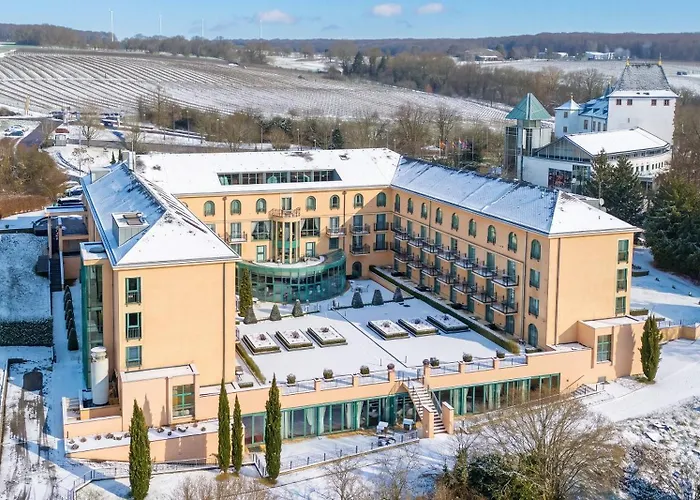 Victor'S Residenz-Hotel Schloss Berg