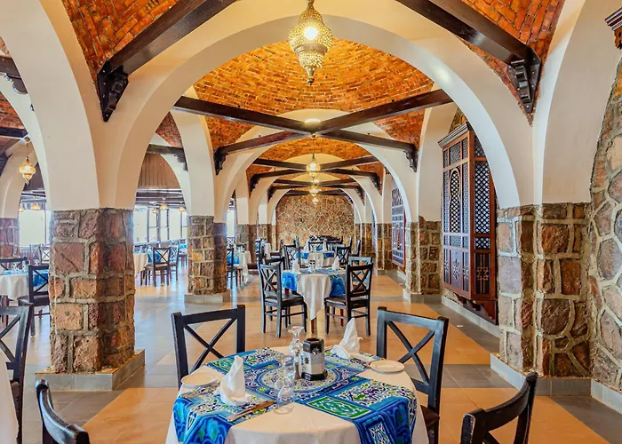 Royal Brayka Beach Resort Abu Dabbab