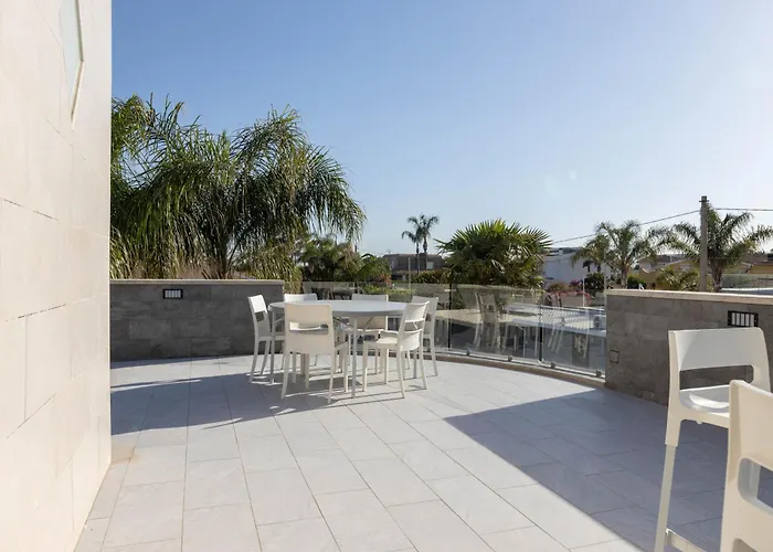 Aqua Suites Doria