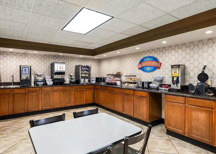 Baymont By Wyndham Janesville