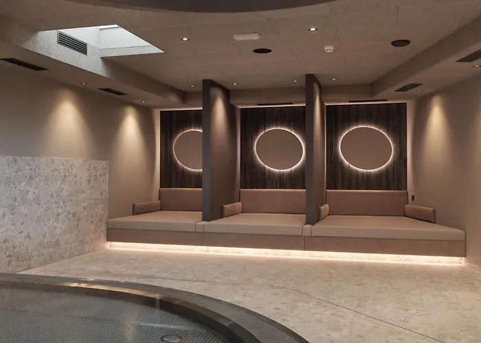 Familiaris - Family Apartments - Pools & Spa In Dolomites