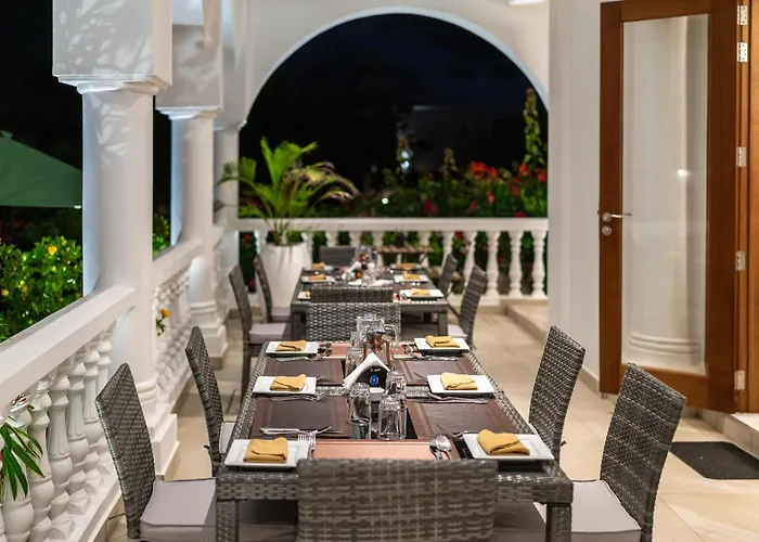 Villa Branca Diani Boutique Luxury & Personalized Service