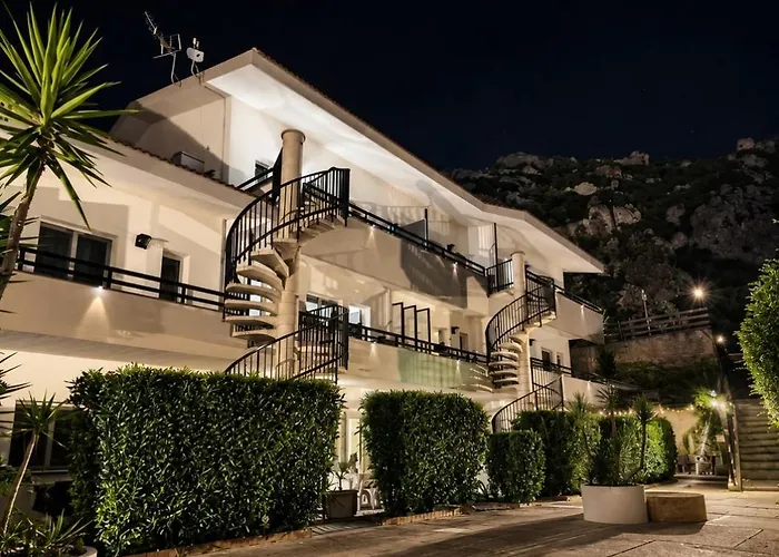 Albatros Apartments