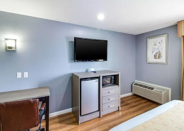 Rodeway Inn & Suites Port Arthur - Groves