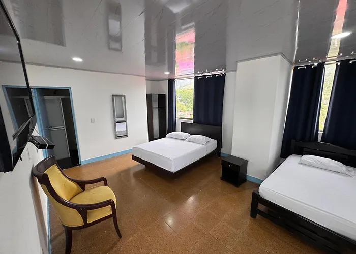 Hotel la popa Honda 